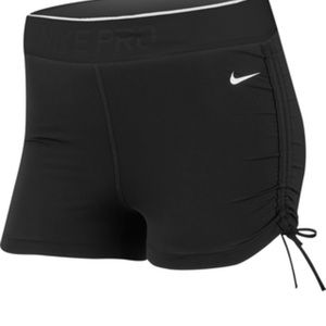 Nike pro meta training shorts women. M medium